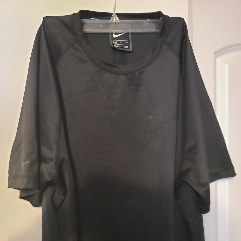 NIKE SPORTSWEAR MEN'S TECH PACK SS SHIRT